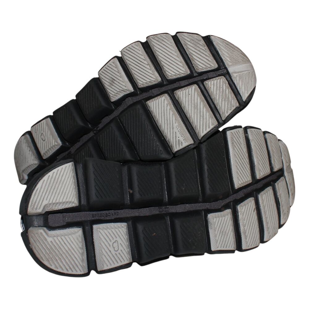 On Cloud X 3 in Black Size 8 - Picture 6 of 6